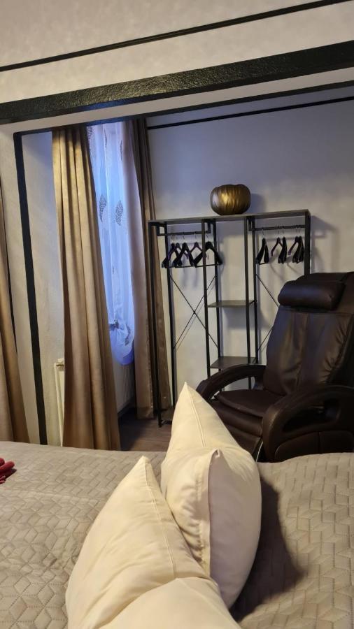 Gold Suite: Elbe Riverside Retreat with Netflix and E-Bike Station Wittenberge Exterior photo