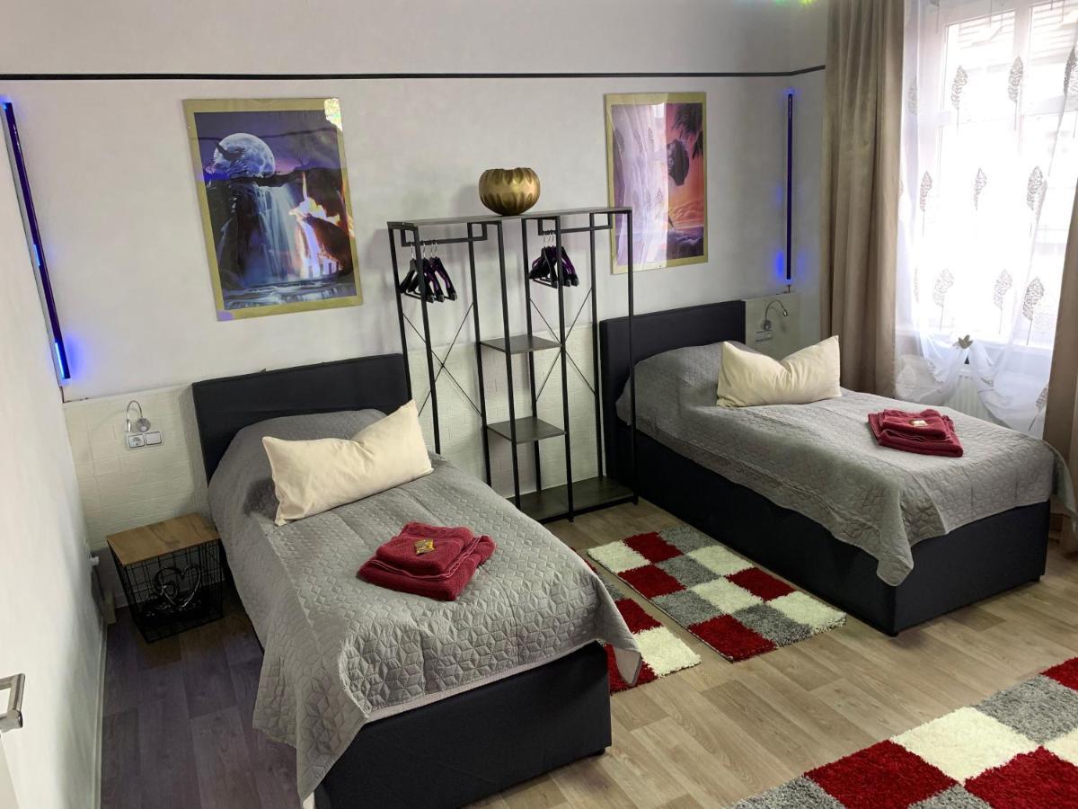 Gold Suite: Elbe Riverside Retreat with Netflix and E-Bike Station Wittenberge Exterior photo